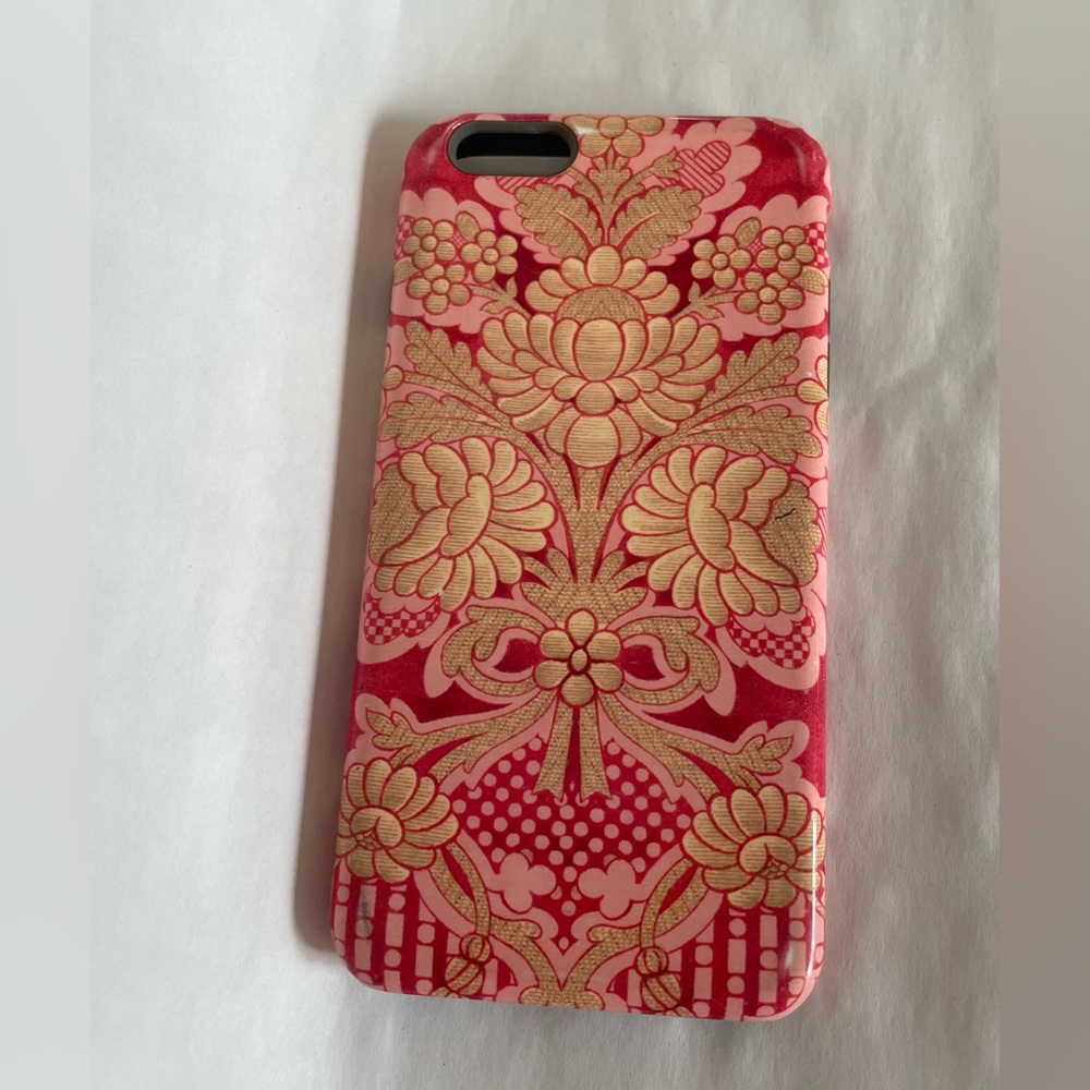 Tough case for iPhone 6 Plus with pretty damask print